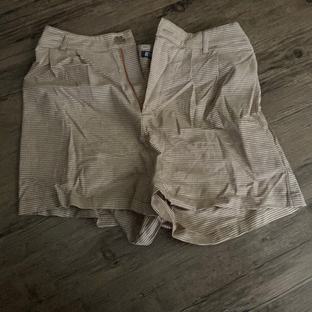 New shorts with tags